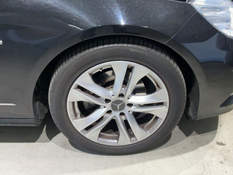 Mercedes-Benz E-Klasse E 220 CDI T BlueEfficiency Avantgarde 2011 – снимка 19