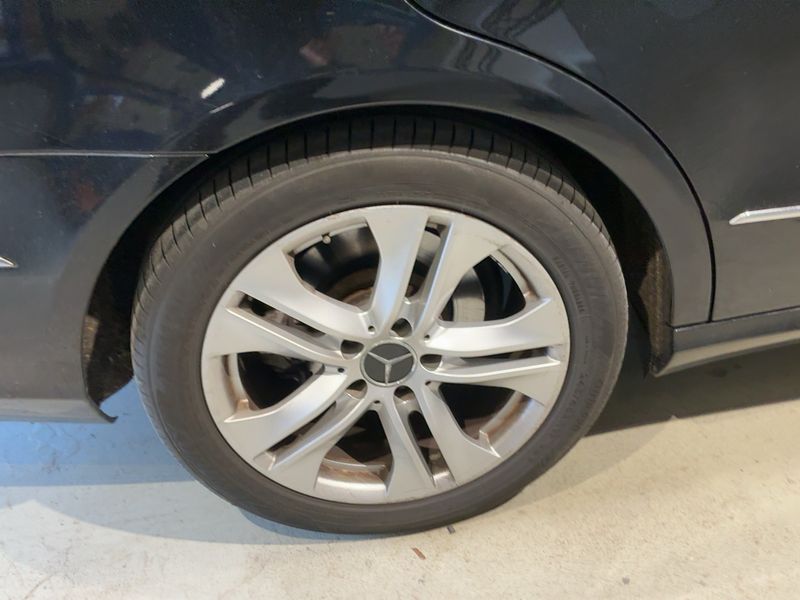 Mercedes-Benz E-Klasse E 220 CDI T BlueEfficiency Avantgarde 2011 – снимка 18