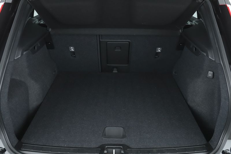 Volvo XC40 1.5 T4 Recharge Plug-in Hybrid Plus Dark 2WD 2023 – снимка 15