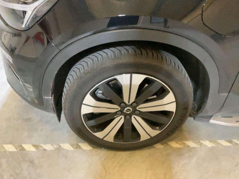 Volvo XC40 1.5 T4 Recharge Plug-in Hybrid Plus Dark 2WD 2023 – снимка 3