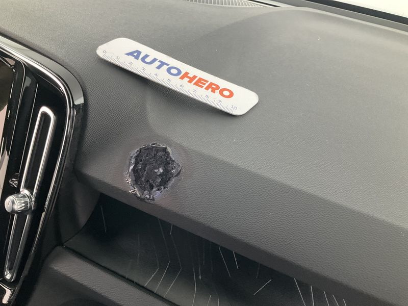 Volvo XC40 1.5 T4 Recharge Plug-in Hybrid Plus Dark 2WD 2023 – снимка 22
