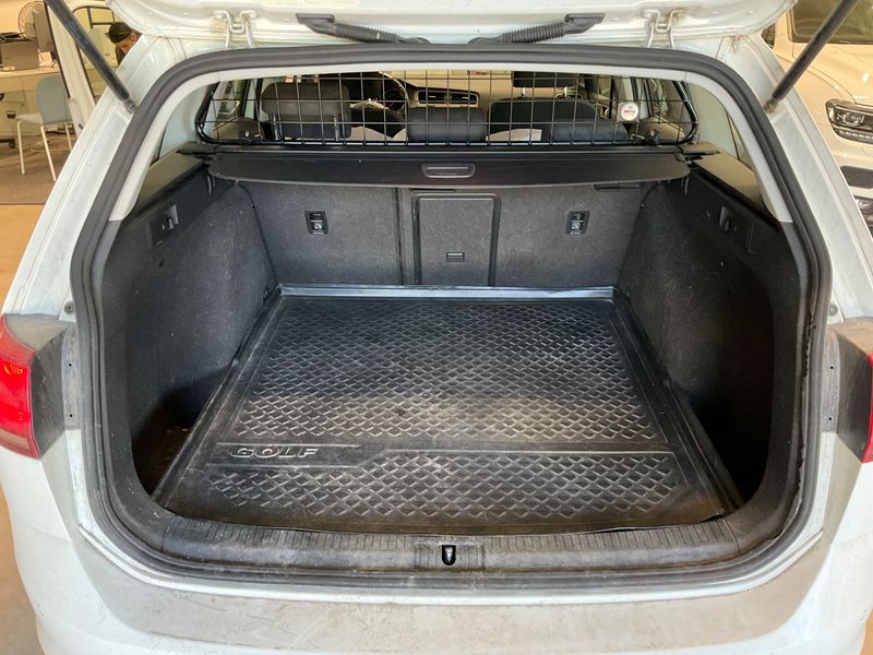 Volkswagen Golf VII 1.6 TDI Comfortline 4Motion BlueMotion Tech 2016 – снимка 16