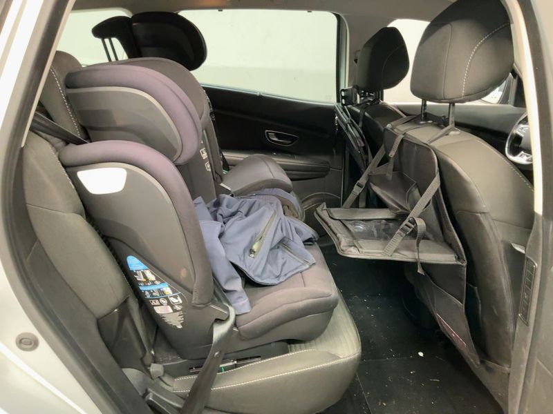 Renault Grand Scenic 1.6 dCi Energy Zen 2017 – снимка 19