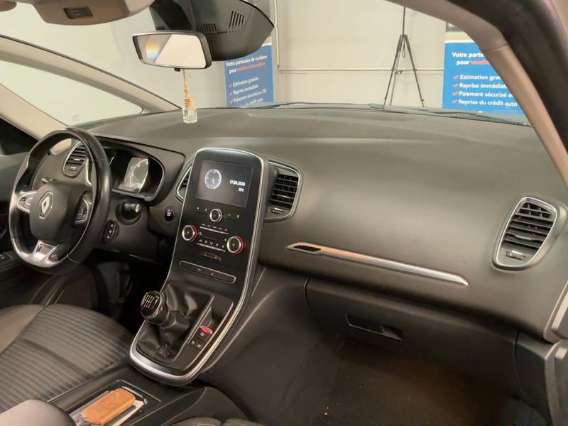 Renault Grand Scenic 1.6 dCi Energy Zen 2017 – снимка 17