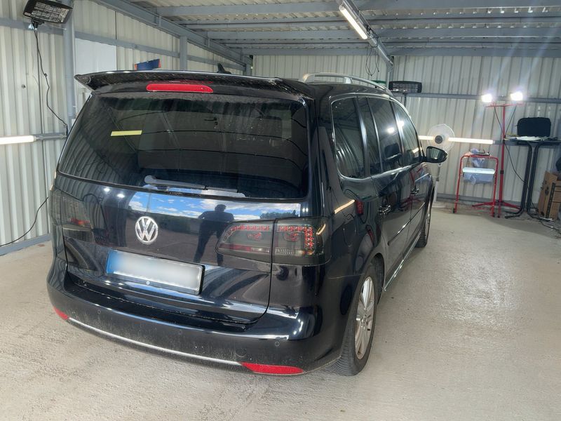 Volkswagen Touran 2.0 TDI Match BlueMotion Tech 2013 – снимка 8