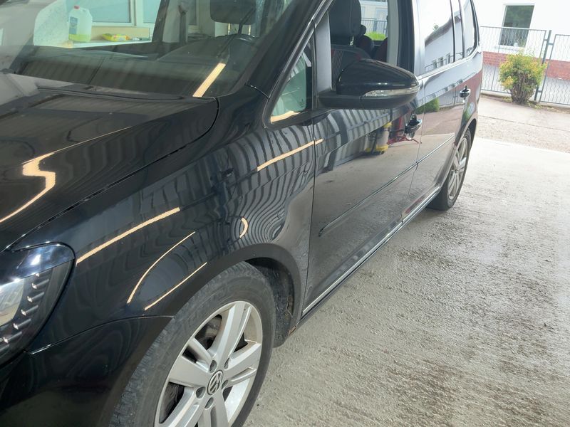 Volkswagen Touran 2.0 TDI Match BlueMotion Tech 2013 – снимка 2