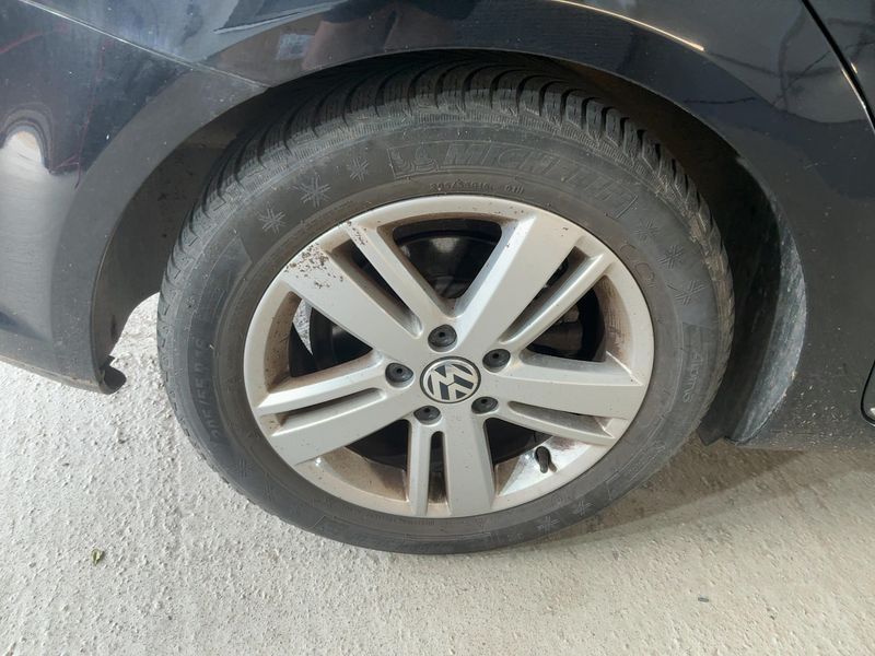Volkswagen Touran 2.0 TDI Match BlueMotion Tech 2013 – снимка 9