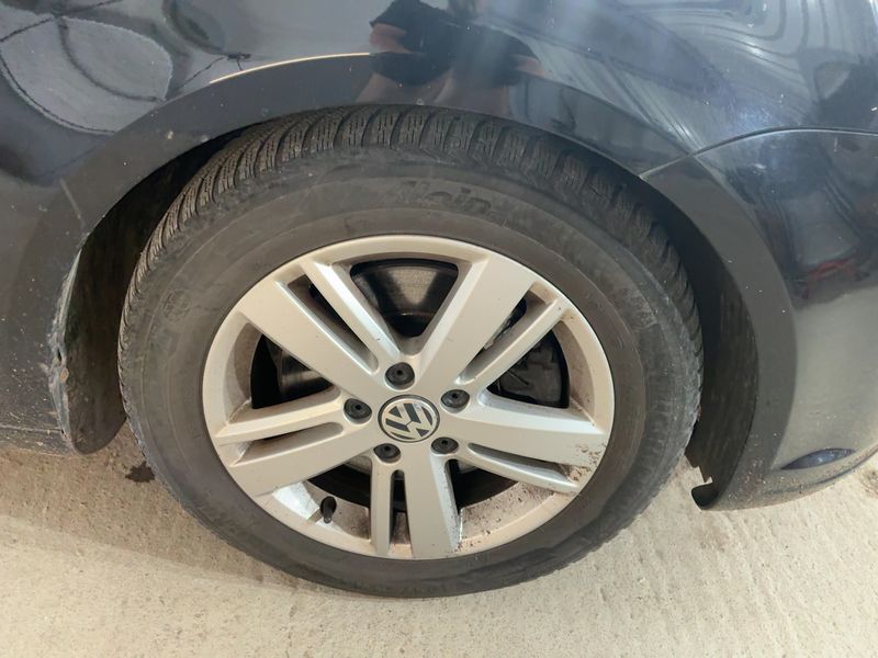 Volkswagen Touran 2.0 TDI Match BlueMotion Tech 2013 – снимка 11