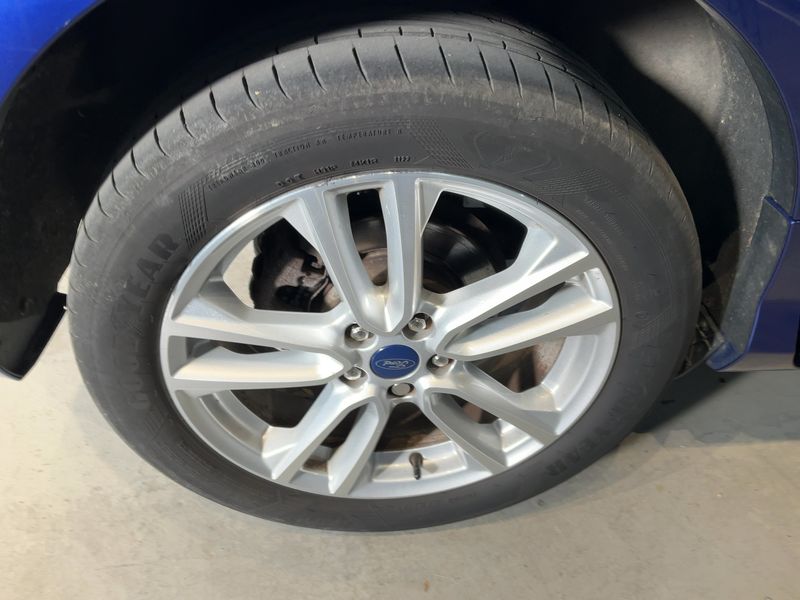 Ford Kuga 2.0 TDCi Individual 2016 – снимка 9