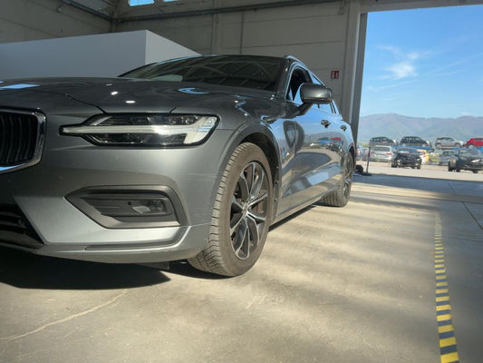 Volvo V60 2.0 D3 Momentum Business Pro 2020 – снимка 2