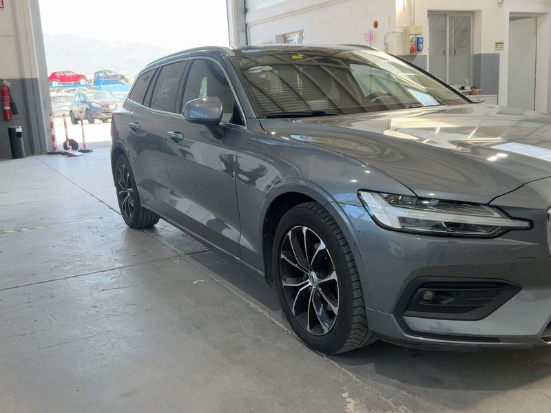 Volvo V60 2.0 D3 Momentum Business Pro 2020 – снимка 12
