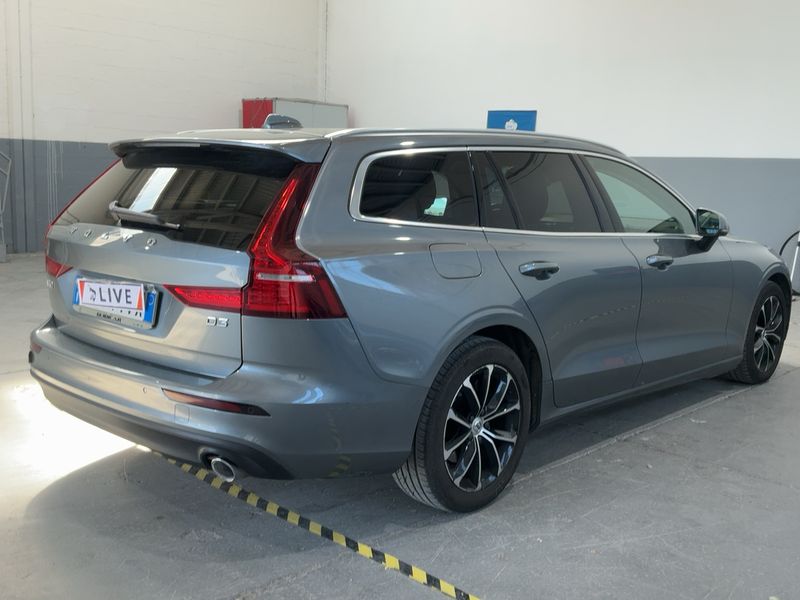 Volvo V60 2.0 D3 Momentum Business Pro 2020 – снимка 8