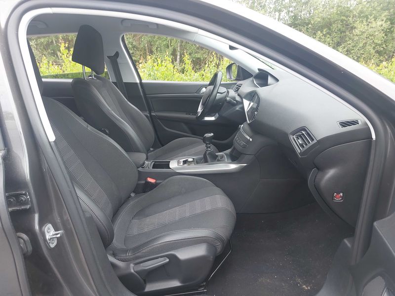 Peugeot 308 1.2 PureTech Allure Pack 2021 – снимка 10