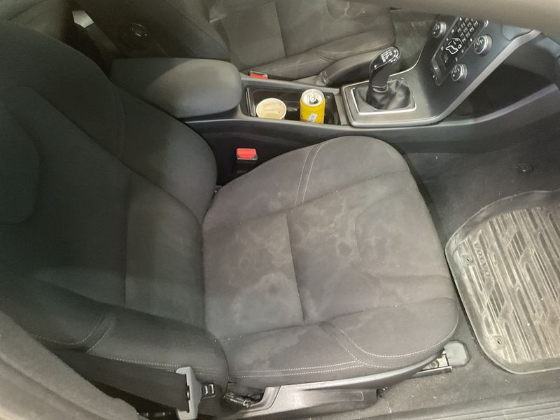 Volvo V40 Cross Country 2.0 D2 Kinetic 2017 – снимка 21