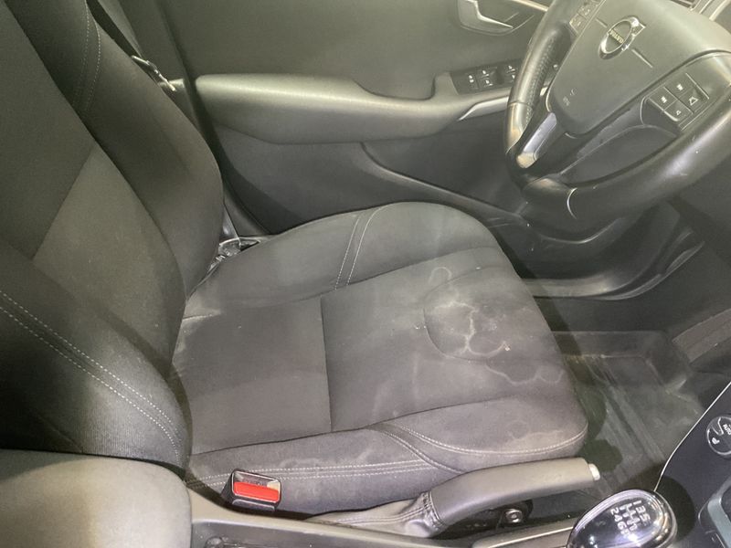 Volvo V40 Cross Country 2.0 D2 Kinetic 2017 – снимка 22