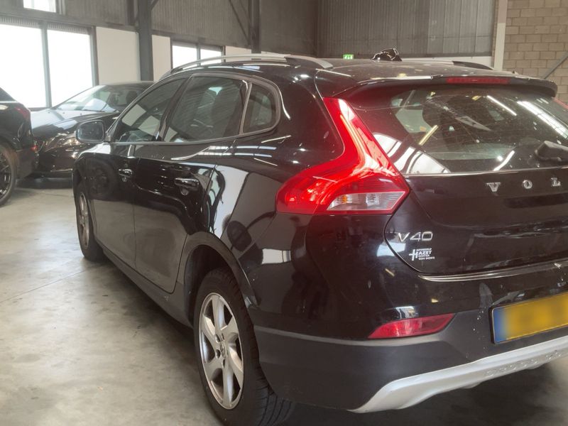 Volvo V40 Cross Country 2.0 D2 Kinetic 2017 – снимка 6