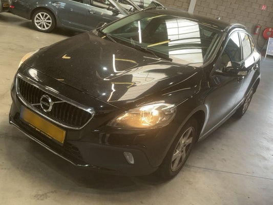 Volvo V40 Cross Country 2.0 D2 Kinetic 2017 – снимка 1