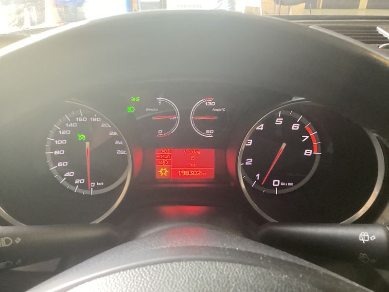 Alfa Romeo Giulietta 1.4 Turbo Turismo 2010 – снимка 4
