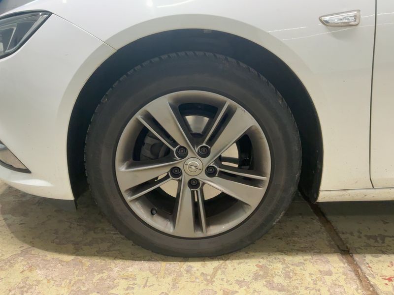 Opel Insignia Grand Sport 1.6 CDTI DPF Edition 2018 – снимка 3