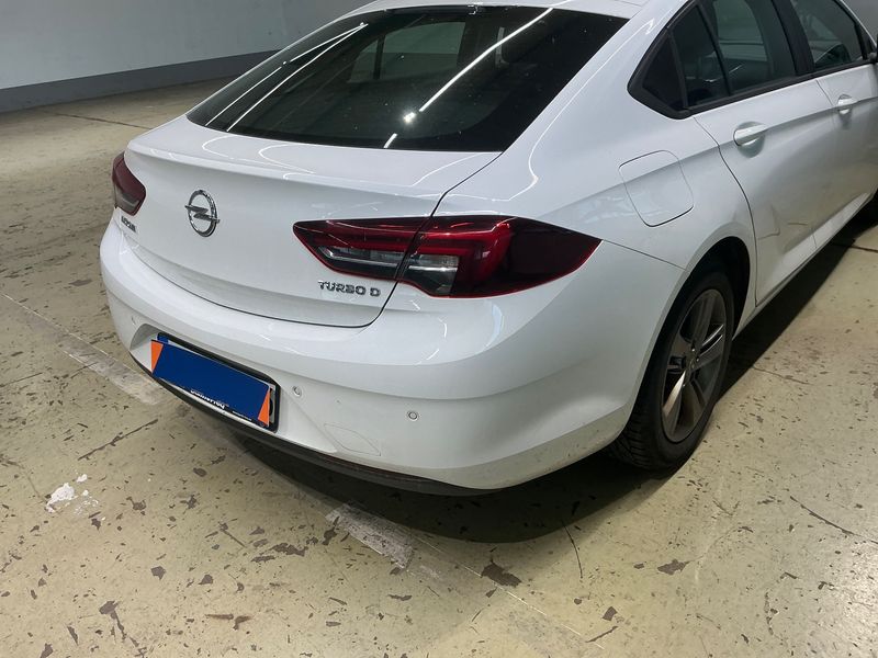 Opel Insignia Grand Sport 1.6 CDTI DPF Edition 2018 – снимка 31