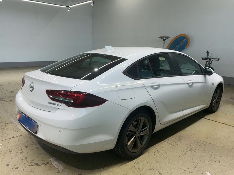 Opel Insignia Grand Sport 1.6 CDTI DPF Edition 2018 – снимка 8
