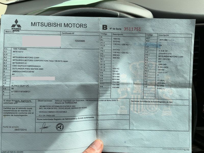 Mitsubishi Outlander 2.0 PHEV Kaiteki 4WD 2015 – снимка 21