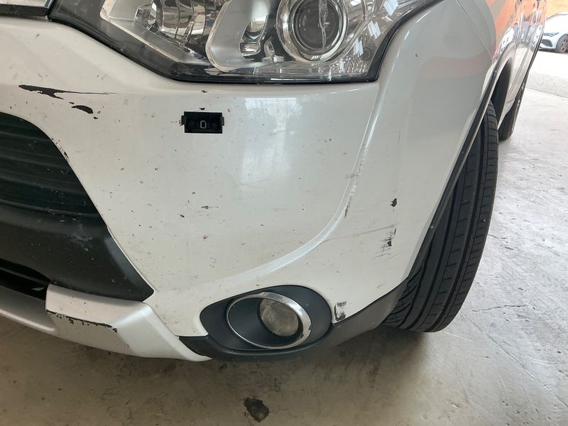 Mitsubishi Outlander 2.0 PHEV Kaiteki 4WD 2015 – снимка 42