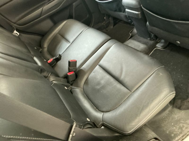 Mitsubishi Outlander 2.0 PHEV Kaiteki 4WD 2015 – снимка 33