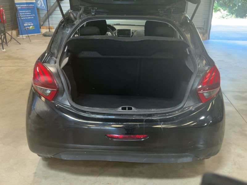 Peugeot 208 1.5 Blue-HDi Active 2020 – снимка 15