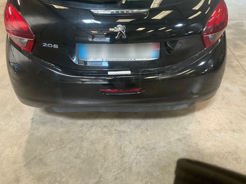 Peugeot 208 1.5 Blue-HDi Active 2020 – снимка 31
