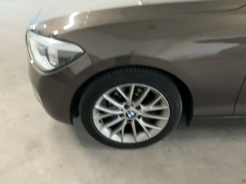 BMW 1er 118d 2012 – снимка на щета