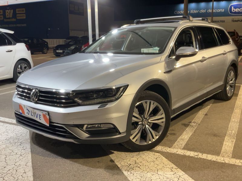 Volkswagen Passat Alltrack 2.0 TSI 4Motion BlueMotion Tech 2017 – снимка 1