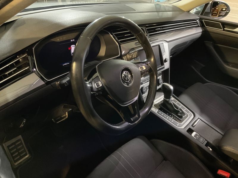 Volkswagen Passat Alltrack 2.0 TSI 4Motion BlueMotion Tech 2017 – снимка 33