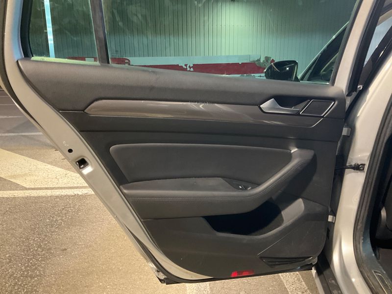 Volkswagen Passat Alltrack 2.0 TSI 4Motion BlueMotion Tech 2017 – снимка 35