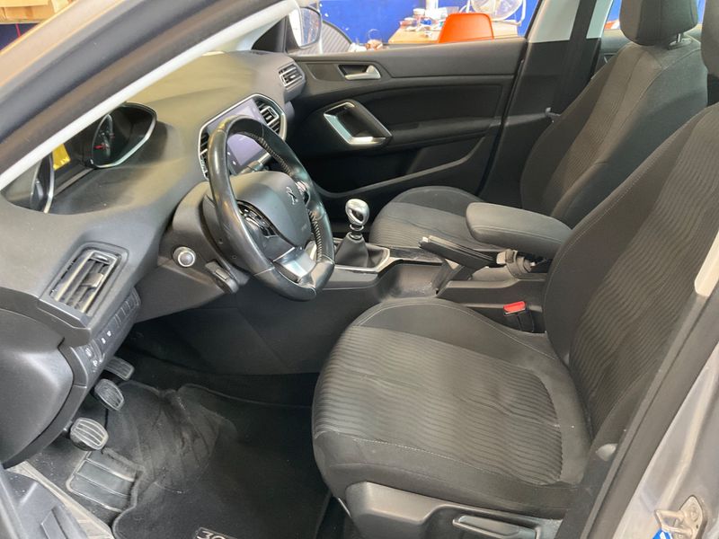 Peugeot 308 1.6 Blue-HDi Business-Line 2014 – снимка 3
