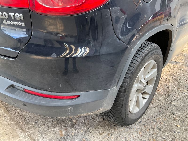 Volkswagen Tiguan 2.0 TSI Track & Field 4Motion 2010 – снимка 42