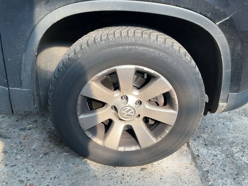 Volkswagen Tiguan 2.0 TSI Track & Field 4Motion 2010 – снимка 11
