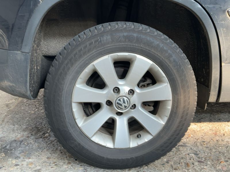 Volkswagen Tiguan 2.0 TSI Track & Field 4Motion 2010 – снимка 9
