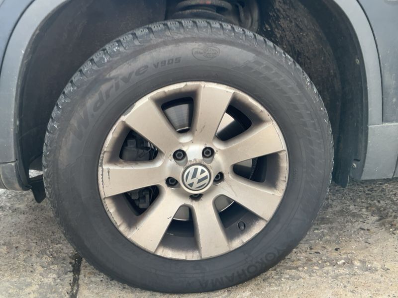 Volkswagen Tiguan 2.0 TSI Track & Field 4Motion 2010 – снимка 3