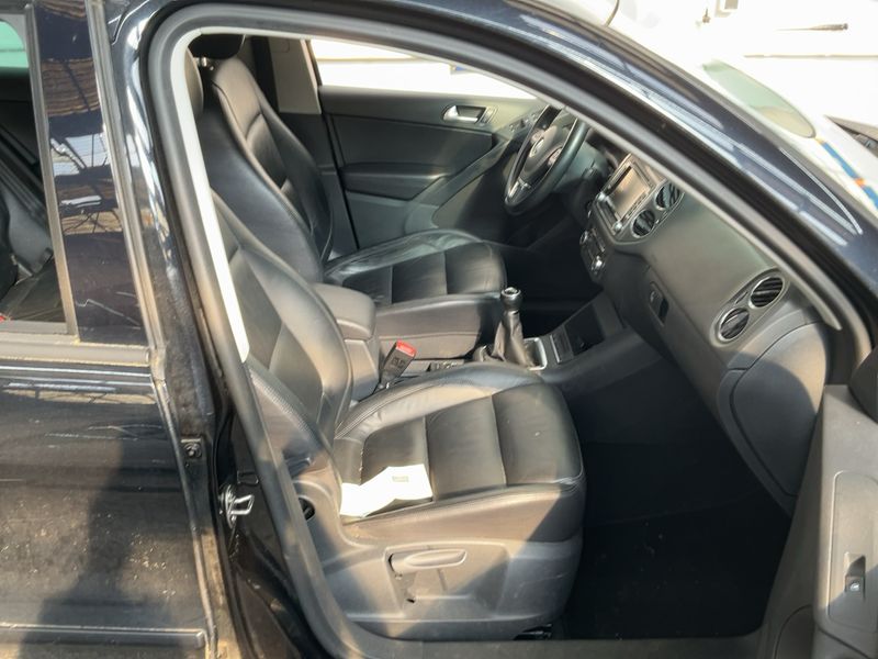 Volkswagen Tiguan 2.0 TSI Track & Field 4Motion 2010 – снимка 16