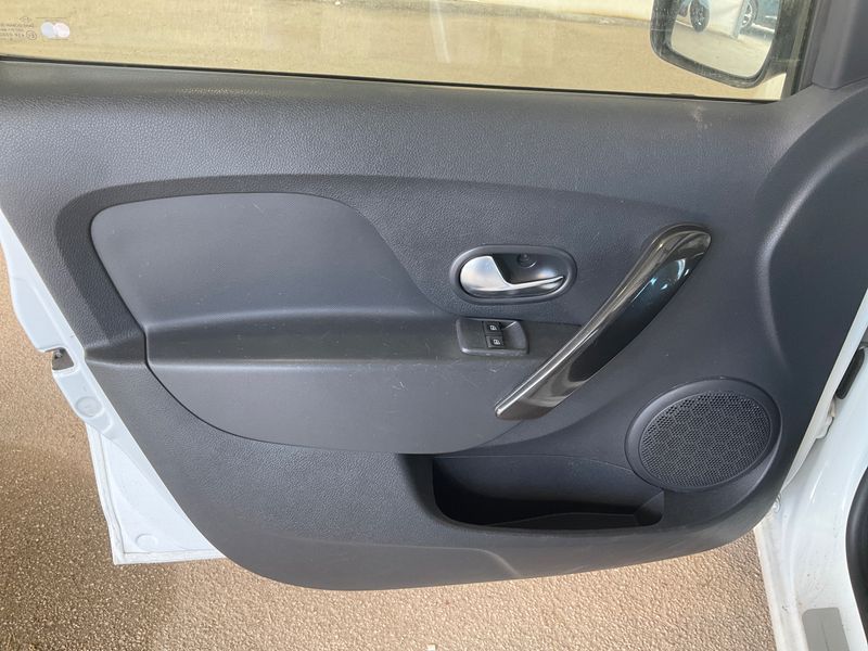 Dacia Sandero 1.0 SCe Streetway Comfort 2018 – снимка 31