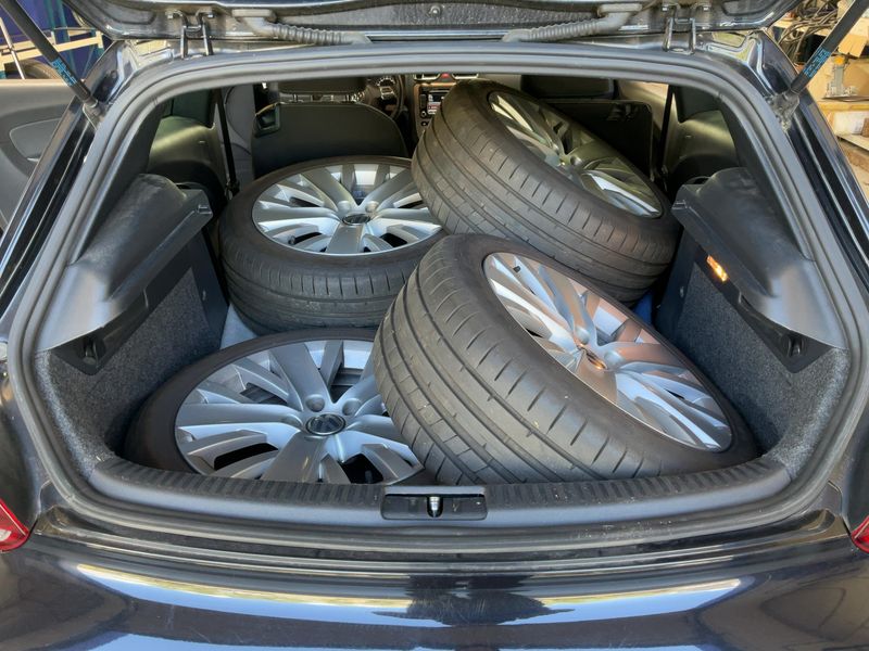 Volkswagen Scirocco 1.4 TSI Life 2013 – снимка 16