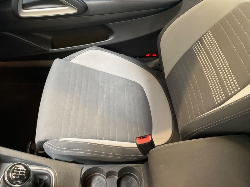 Volkswagen Scirocco 1.4 TSI Life 2013 – снимка 28