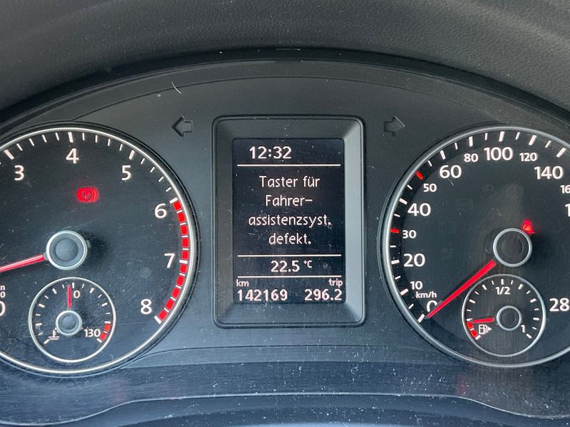 Volkswagen Scirocco 1.4 TSI Life 2013 – снимка 29