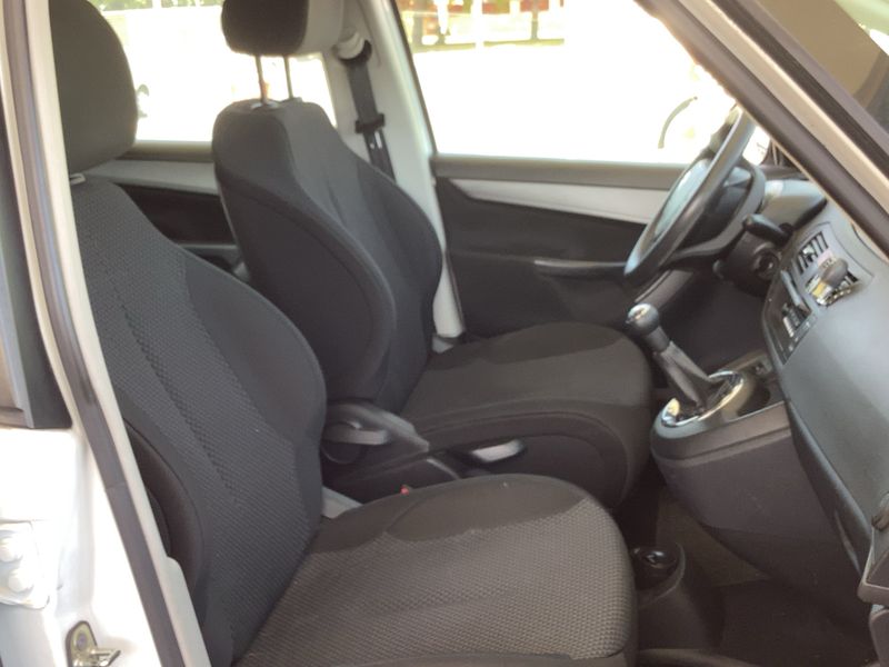Citroen C4 Grand Picasso 1.6 VTi Business 2012 – снимка 16