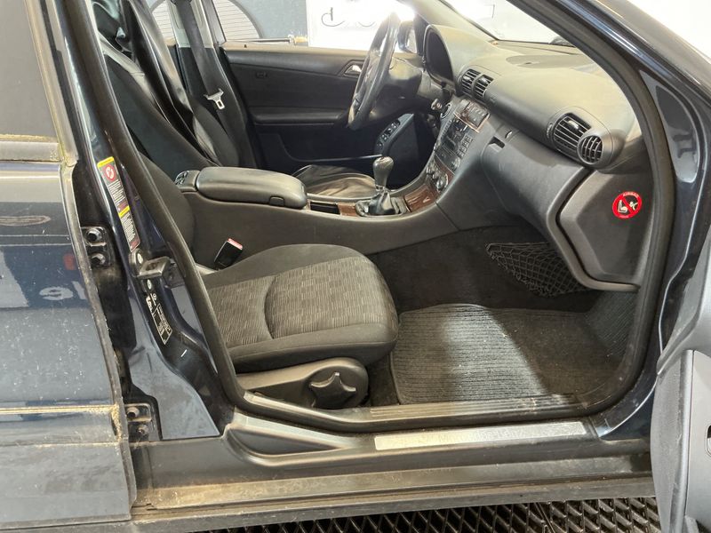 Mercedes-Benz C-Klasse C 180 Kompressor Classic 2005 – снимка 3