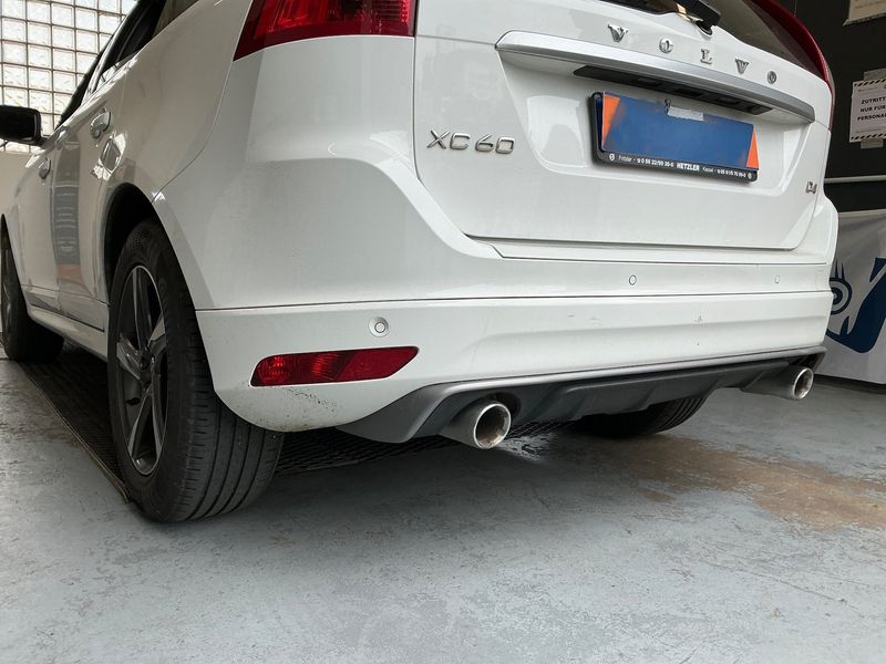 Volvo XC60 2.0 D4 Summum 2WD 2015 – снимка 44