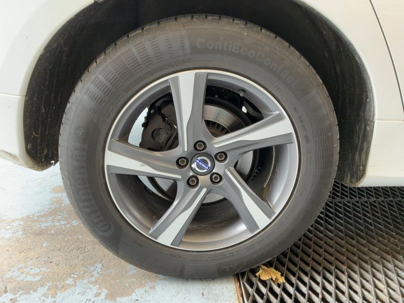 Volvo XC60 2.0 D4 Summum 2WD 2015 – снимка 9