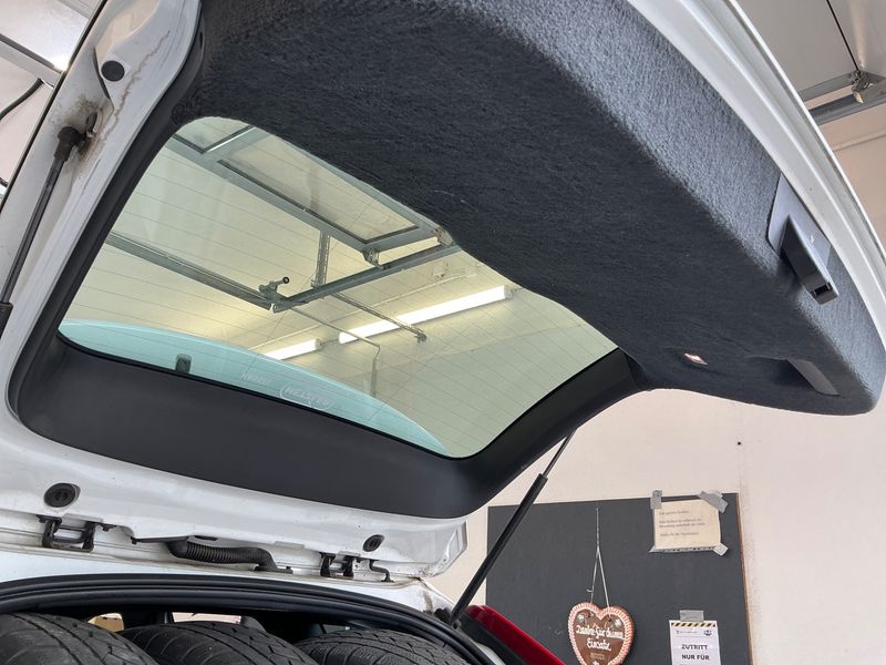Volvo XC60 2.0 D4 Summum 2WD 2015 – снимка 37