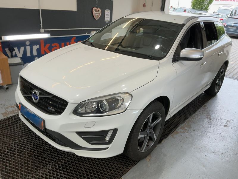 Volvo XC60 2.0 D4 Summum 2WD 2015 – снимка 1